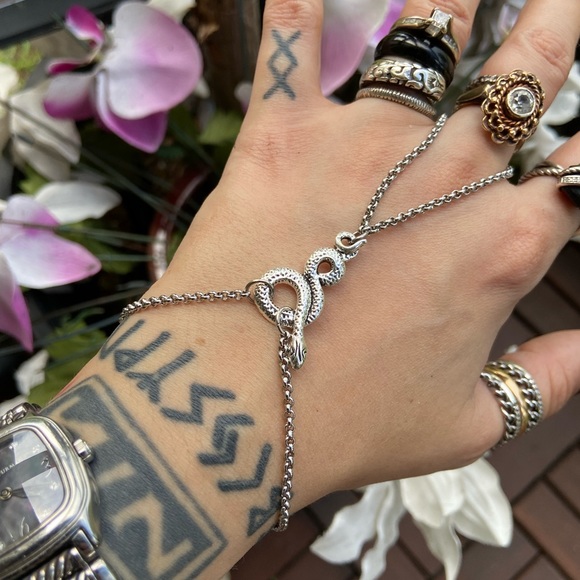 π΄ SALE ! red dot items are 2 for $25 . Bundle more than 3 and its $10 each π - Picture 9 of 15